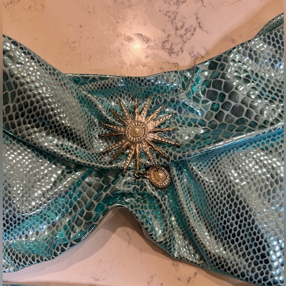 Mermaid-core Bikini - Picture 2 of 4